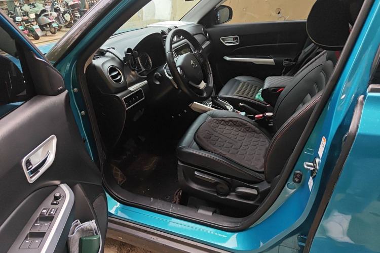 Used Suzuki Vitara 2016 1.4T Automatic Two-Wheel Drive Luxury Version Driver Seat