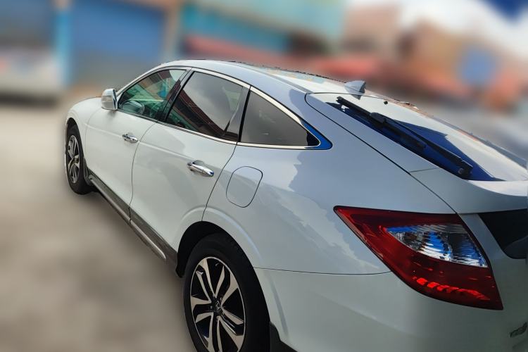 Used Honda Crosstour 2016 2.4L Luxury Edition
