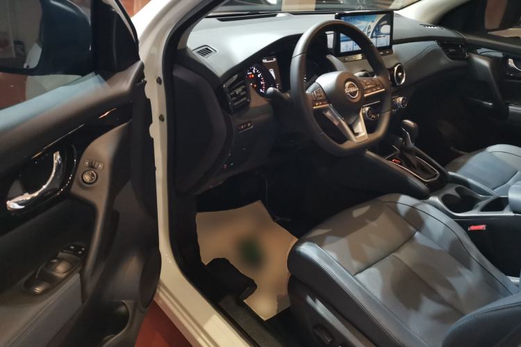 Used Nissan Qashqai 2025 Honor 2.0L CVT XV+ Leading Edition Driver Seat