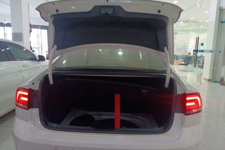 Used Volkswagen Lamando 2018 280TSI DSG Comfort Edition
