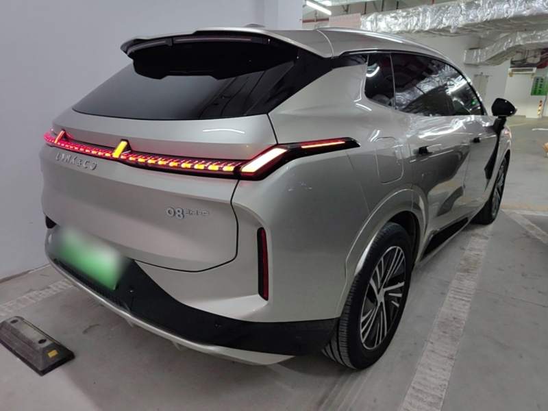 Used Lynk & Co 08 EM-P 2025 120km Long-Range Pro — 6