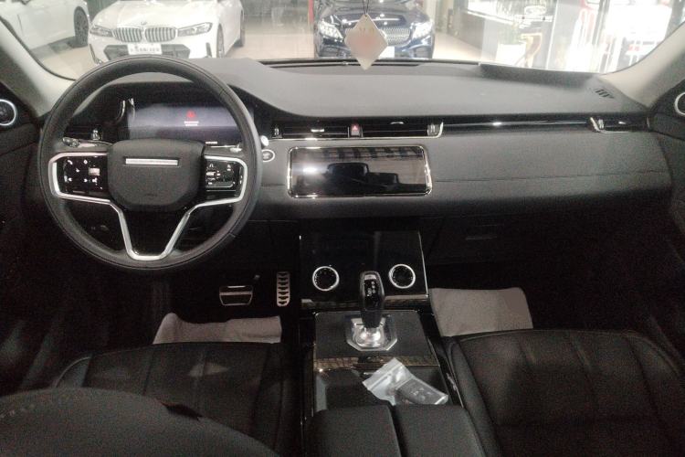 Used Land Rover Range Rover Evoque 2023 Aurora L 249 PS Collins Antique Bronze Special Edition
