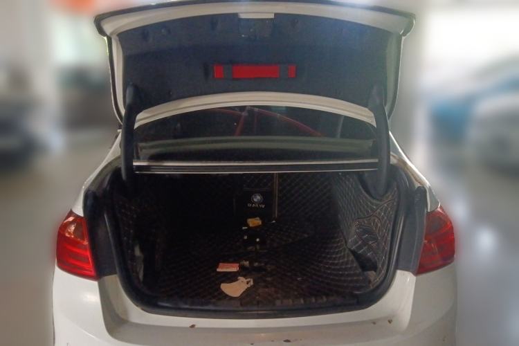 Used BMW 3 Series 2013 320Li Fashion Model Trunk