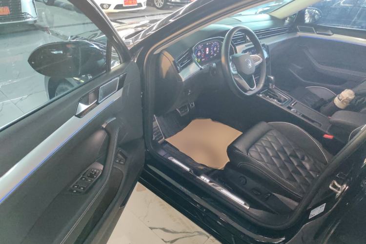 Used Volkswagen Magotan GTE Plug-in Hybrid 2022 GTE Luxury Model