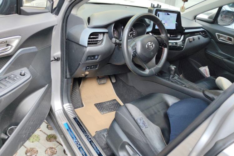 Used Toyota IZOA 2021 2.0L Enjoy Edition