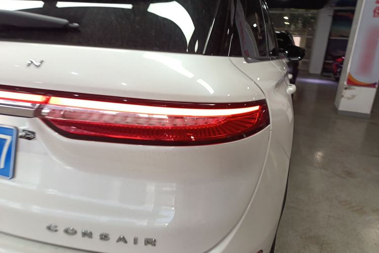 Used Lincoln Corsair 2022 Revised Version 2.0T Two-Wheel Drive Luxury Edition Right Rear Taillight