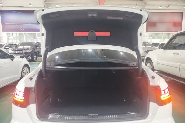 Used Audi A4L 2020 40 TFSI Luxury Dynamic Model