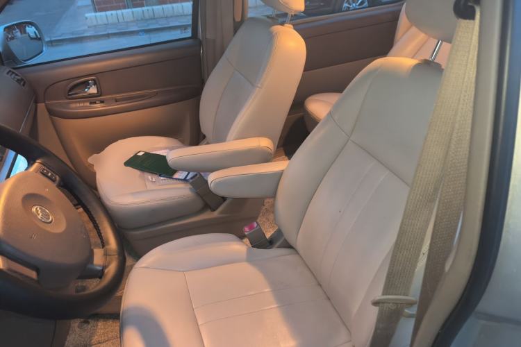 Used Buick GL8 2014 2.4L Classic Edition