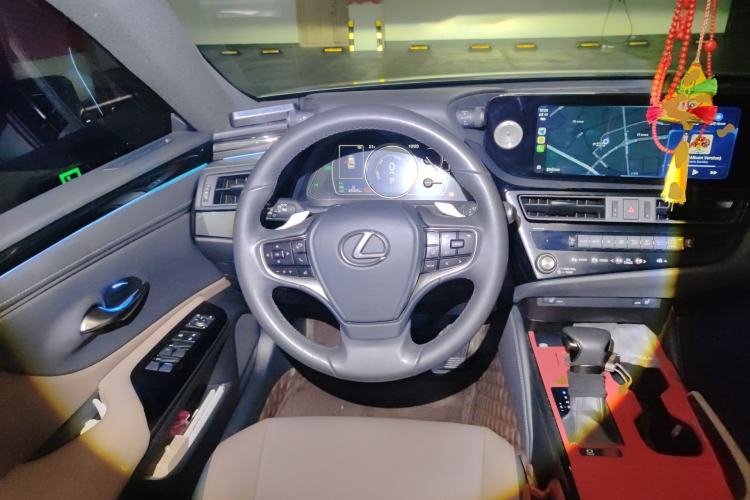 Used Lexus ES 2022 300h Excellence Edition
