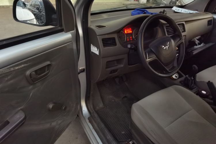 Used Wuling Rongguang V 2018 1.5L Practical Version
