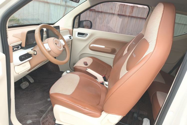 Used Wuling Hongguang MINIEV 2024 3rd Generation 215km Youth Edition Left Front Seat