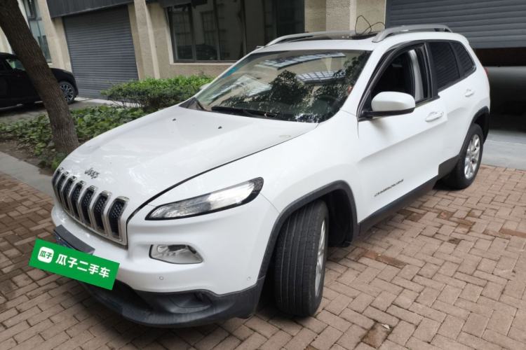 Used Jeep Cherokee 2016 2.0L Superior Edition