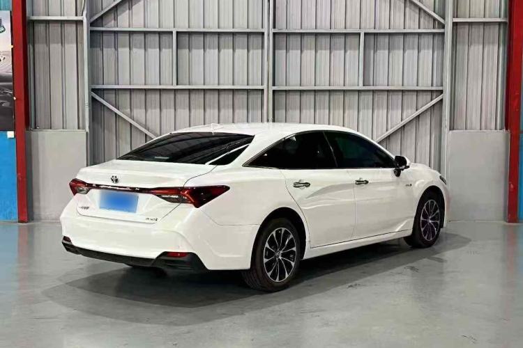 Used Toyota Avalon 2023 Dual-Engine 2.5L Luxury Edition
