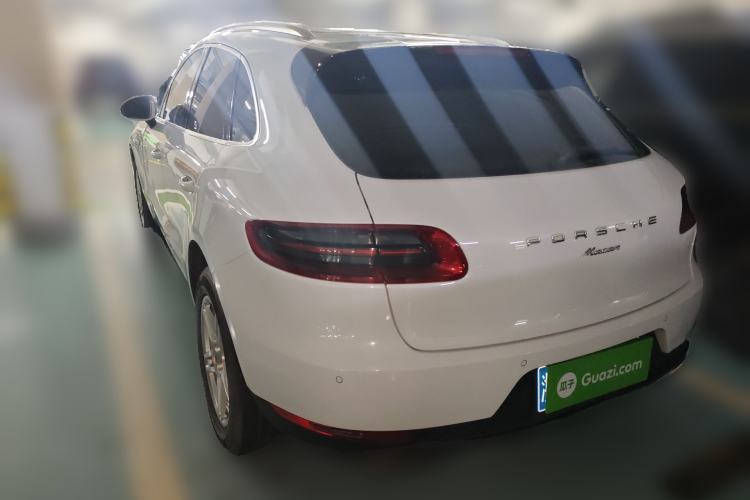 Used Porsche Macan 2017 Macan 2.0T Rear Left 45 Deg