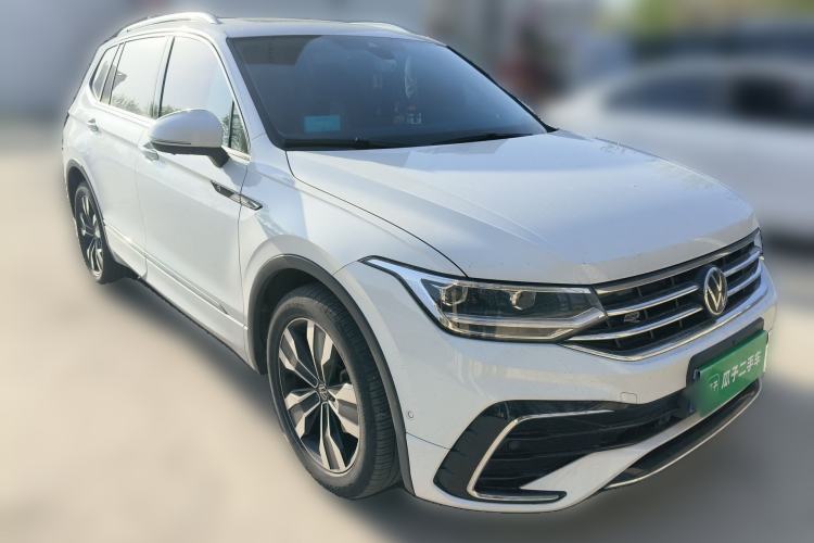 Used Volkswagen Tiguan L 2023 330TSI Automatic Two-Wheel Drive R-Line Flagship Edition Front Right 45 Deg