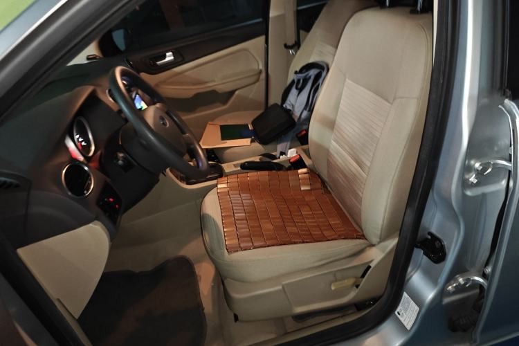 Used Ford Focus 2013 Sedan Classic 1.8L Automatic Base Model Left Front Seat