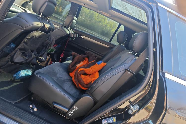 Used Mercedes-Benz R-Class 2014 R 320 4MATIC Business Model
