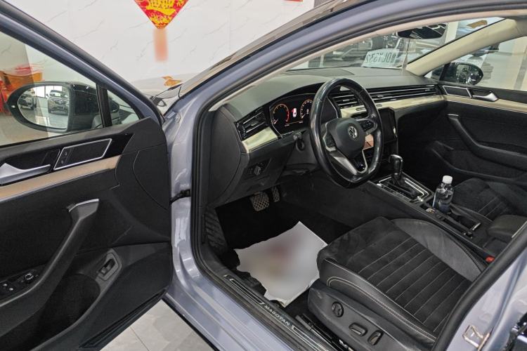 Used Volkswagen Magotan 2020 380TSI DSG Luxury Version Driver Seat