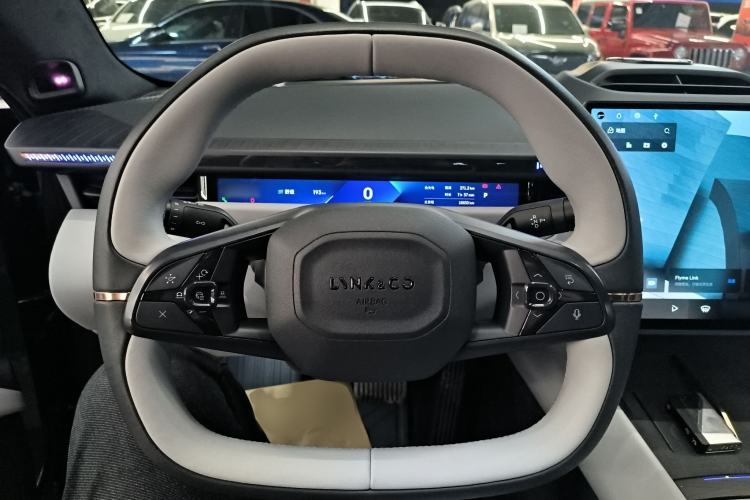 Used Lynk & Co Z10 2025 95 kWh 702 km All-Wheel Drive Intelligent Driving Ultra
