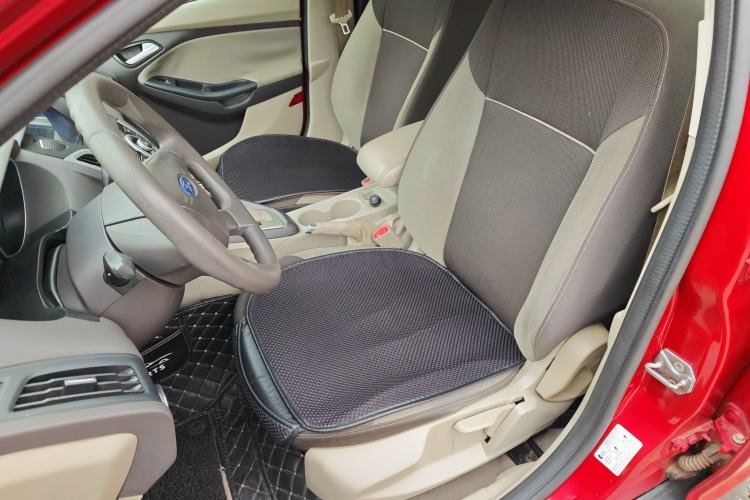 Used Ford Focus 2012 Sedan 1.6L Automatic Comfort Model
