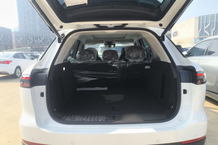 Used Chery Fengyun T9 2025 120 Long-Range Luxury Version 5 Seats Lithium Iron Phosphate