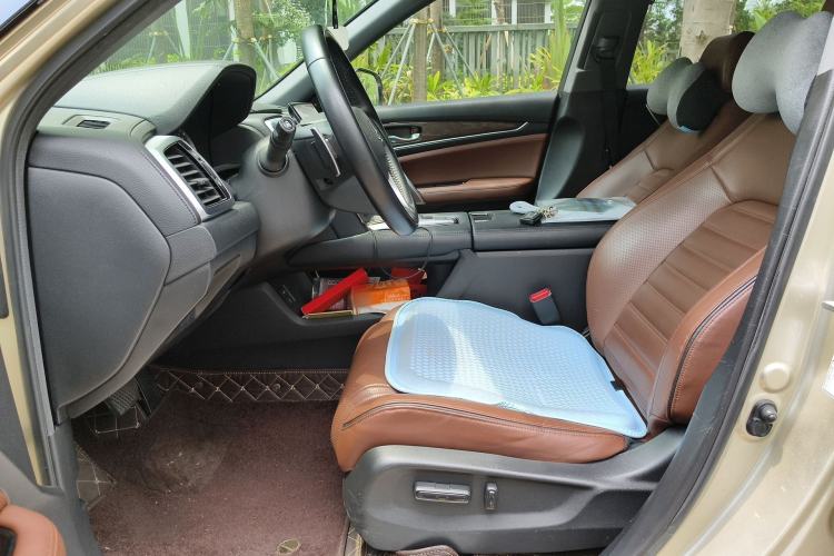 Used Honda UR-V 2017 370TURBO 2WD Prestige Edition China V Left Front Seat