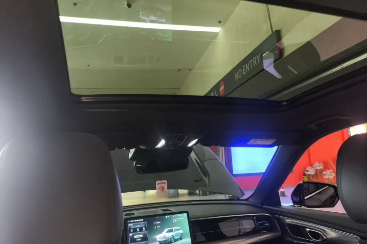 Used GAC Trumpchi GS8 2024 Linghang Series 2.0 TGDI Two-Wheel Drive Luxury Smart Connectivity Version Headliner