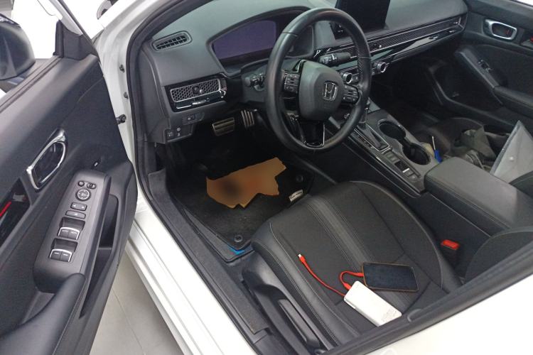 Used Honda Civic 2022 240TURBO CVT Dynamic Edition Driver Seat