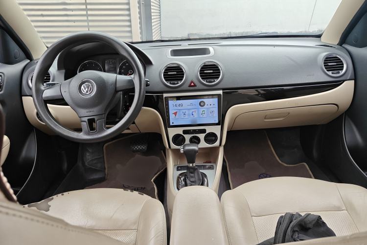 Used Volkswagen Lavida 2011 1.6L Automatic Premium Edition
