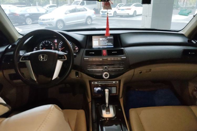 Used Honda Accord 2013 2.4L SE
