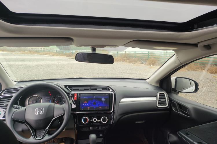 Used Honda Gienia 2017 1.5L CVT Comfort Version Interior 1