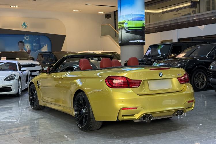 Used BMW M4 2017 M4 Convertible Sports Coupe
