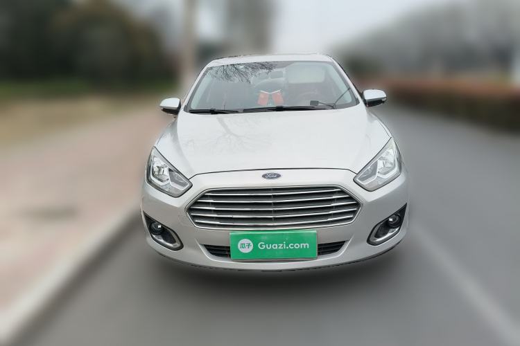 Used Ford Escort 2015 1.5L Automatic Fashion Model