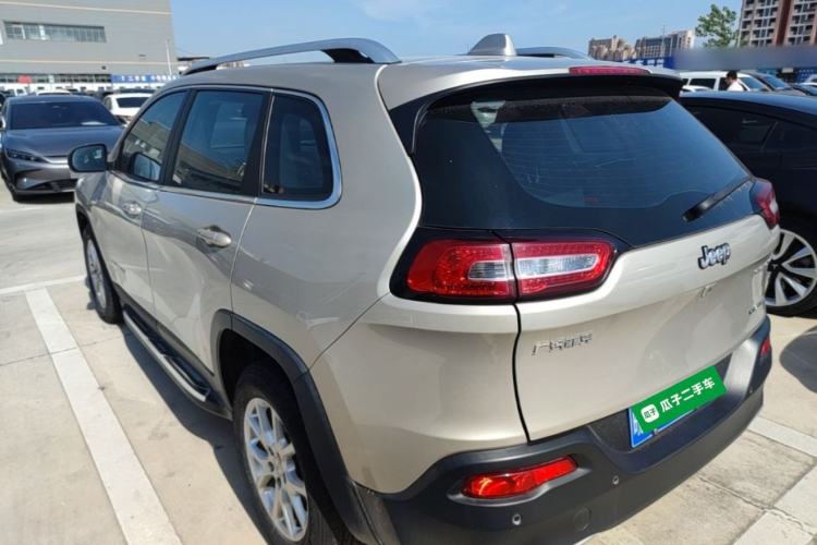Used Jeep Cherokee 2017 2.4L Leading Edition