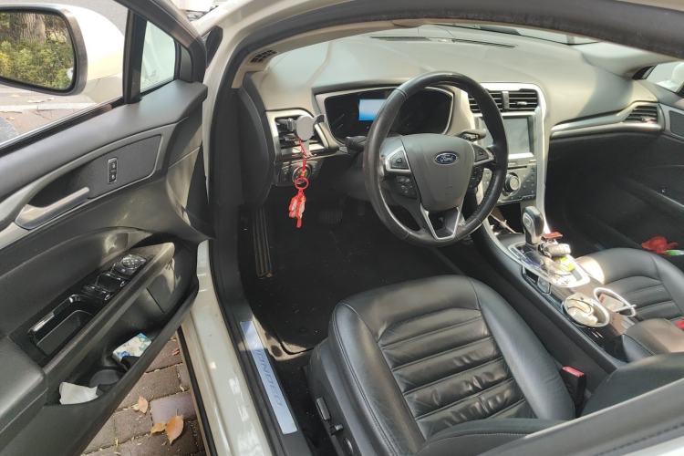 Used Ford Mondeo 2013 1.5L GTDi180 Fashion Edition Interior 3