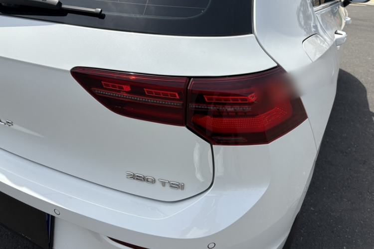 Used Volkswagen Golf 2024 280TSI DSG R-Line 50th Anniversary Edition
