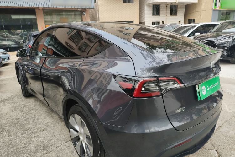 Used Tesla Model Y 2021 Long-Range All-Wheel-Drive Version Rear Left 45 Deg