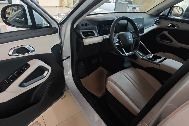 Used BYD Yuan UP 2025 Intelligent Driving Version 401 KM Dynamic Edition
