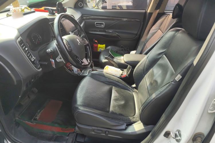 Used Mitsubishi Outlander 2016 2.4L 4x4 Elite Edition 5 Seats