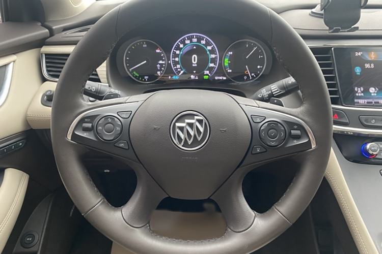 Used Buick LaCrosse 2016 30H Luxury Version