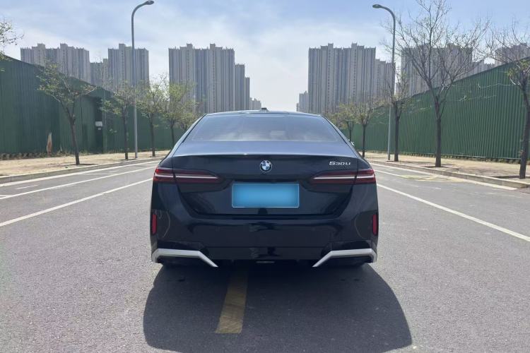 Used BMW 5 Series 2025 530Li Leading Model M Sport Package Exterior 3