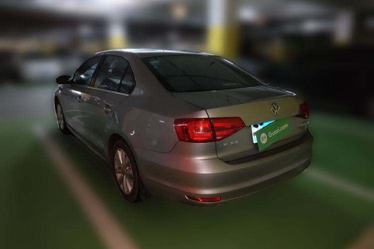 Used Volkswagen Sagitar 2015 1.6L Automatic Comfort Model
