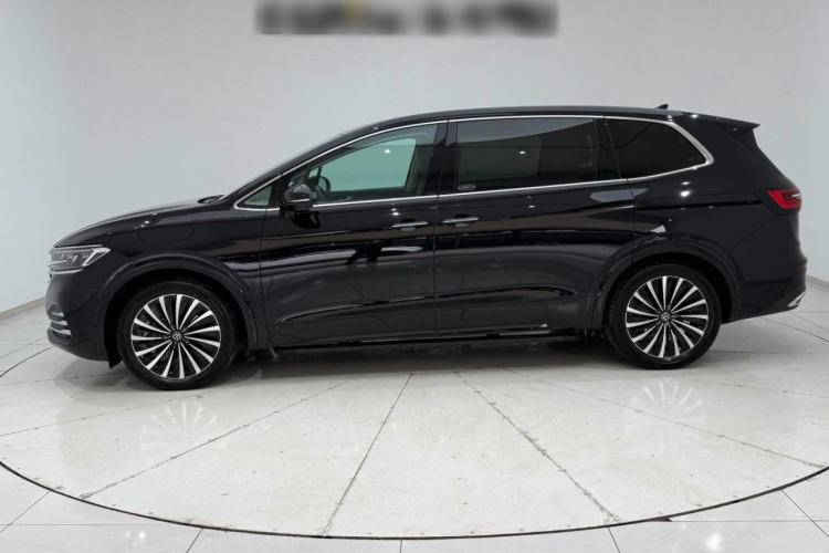 Used Volkswagen Viloran 2024 380TSI Premium Edition