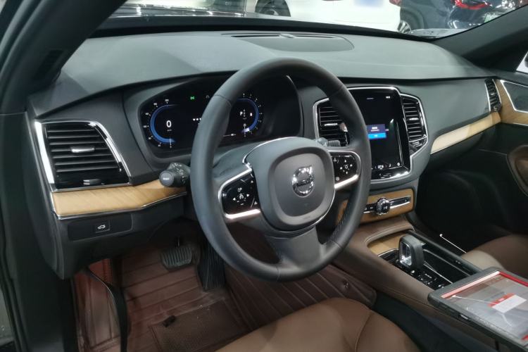 Used Volvo XC90 2023 B6 Zhiyi Luxury Edition 7-Seater
