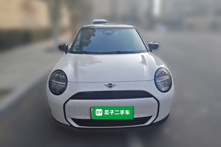 Used MINI Electric COOPER 2026 Model, 466km COOPER E Classic Style
