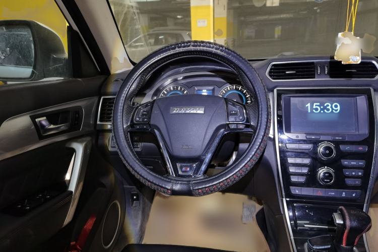 Used Haval H2 2016 Red-Label 1.5T Automatic Two-Wheel Drive Luxury Model
