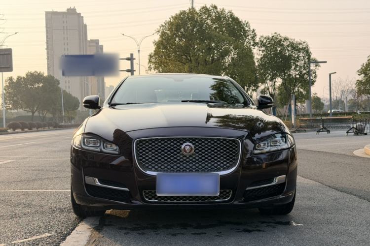 Used Jaguar XJ 2016 XJL 2.0T Two-Wheel-Drive Elegant Business Edition