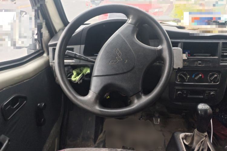 Used Wuling Zhiguang 2013 1.0L Practical Version Steering Wheel