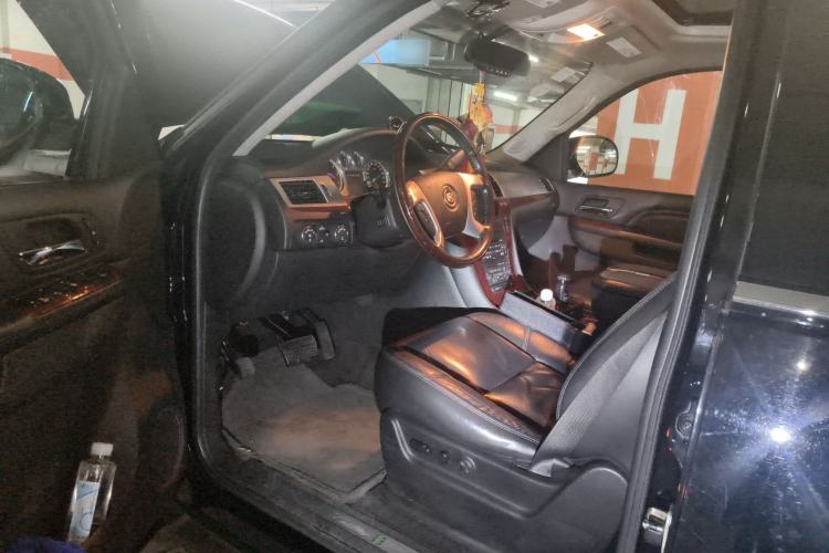 Used Cadillac Escalade 2010 6.0 Hybrid