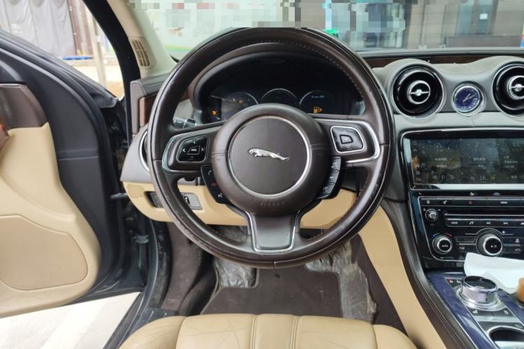 Used Jaguar XJ 2012 XJL 3.0 Panoramic Business Edition
